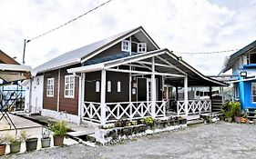 Dongorit Cabin Kundasang